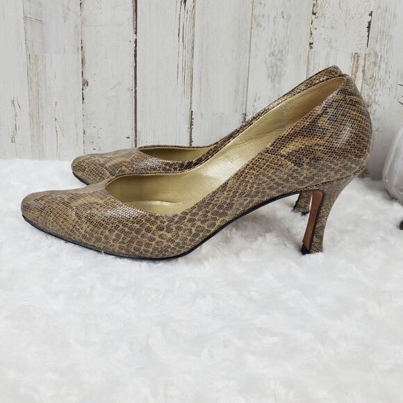 Saks Fifth Avenue Tan Heels with Elegant Perforated Design - Picture 2 of 10